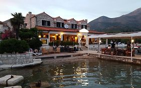 Sweet Village Hotel By The Sea